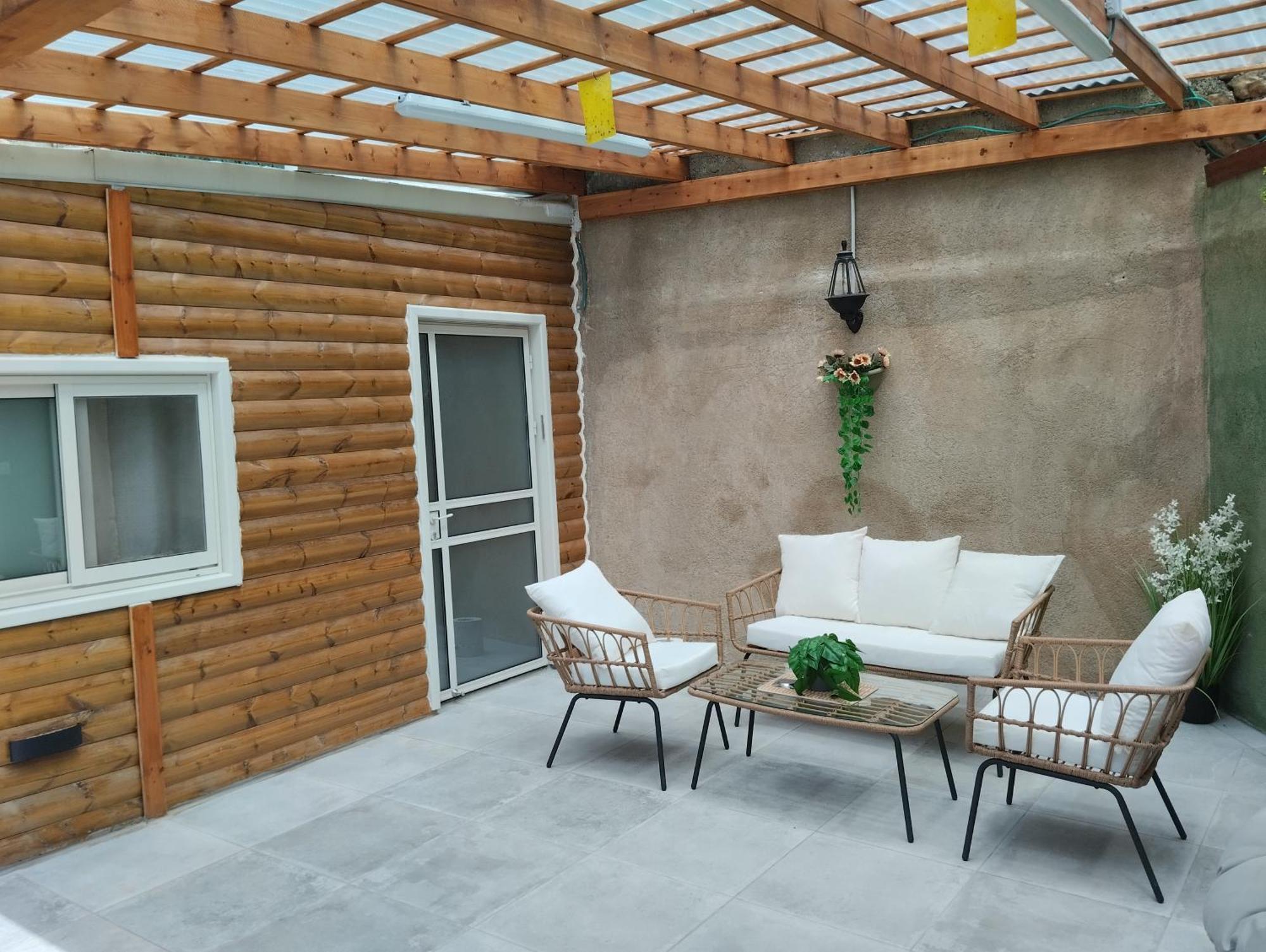 קסם עין כרם Apartment Йерусалим Екстериор снимка
